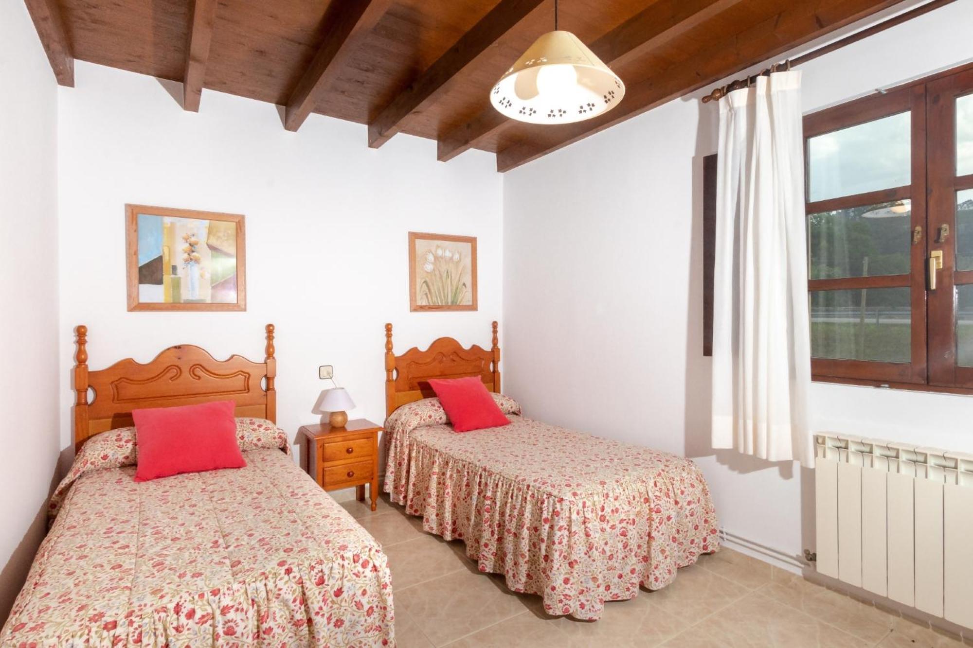 Apartamentos El Acebo Navés Exteriör bild