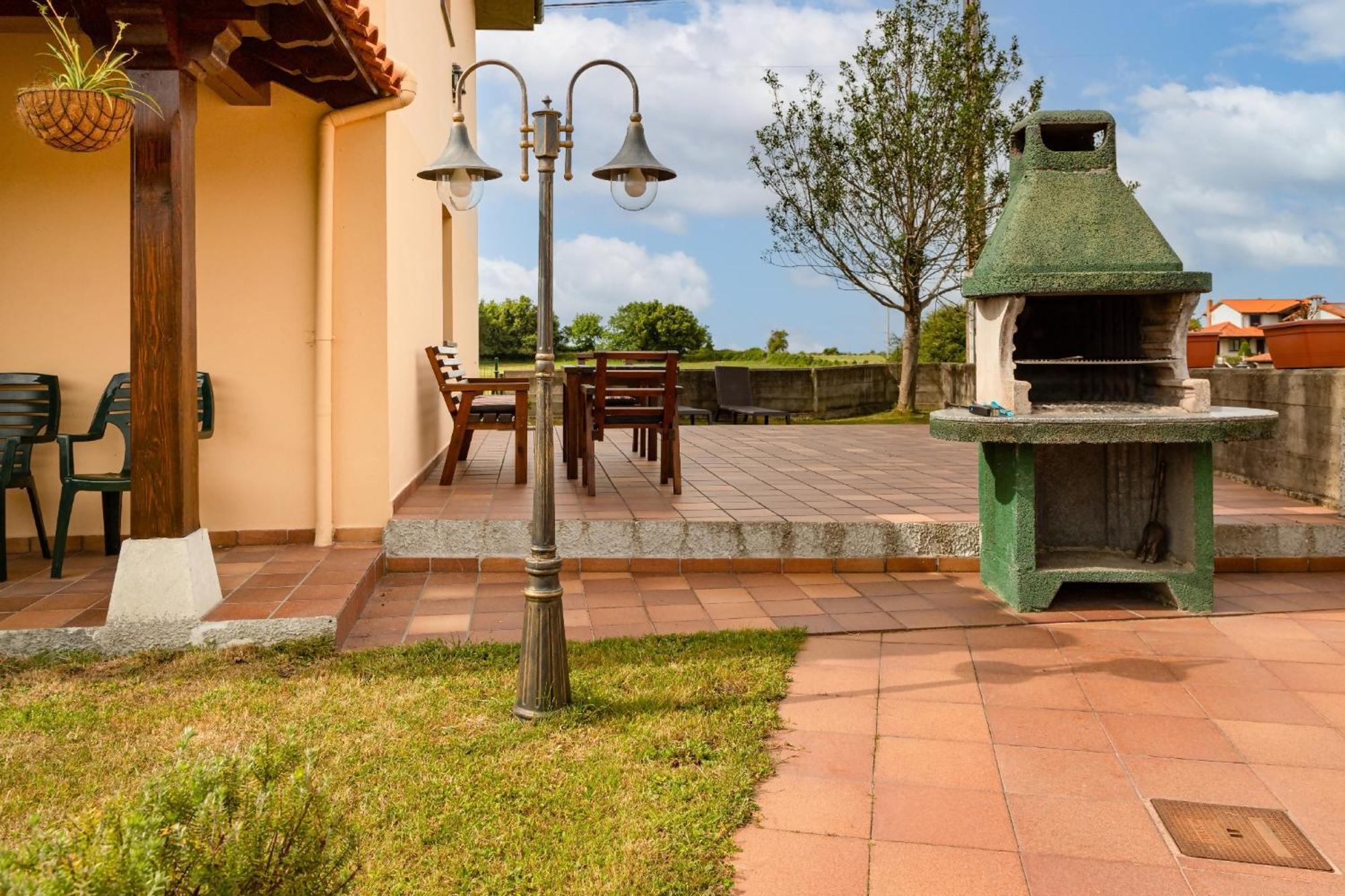 Apartamentos El Acebo Navés Exteriör bild